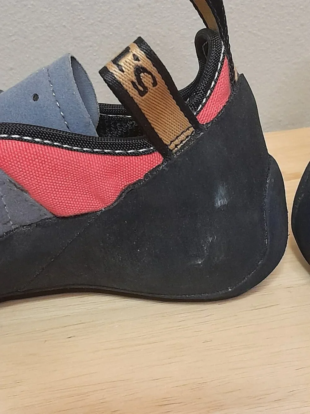Five Ten 5.10 Coyote VCS Canvas Rock Climbing Shoes Stealth Rubber C4 W7.5